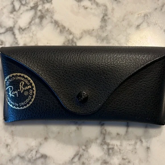 Ray-Ban Black Sunglasses - Picture 6 of 6